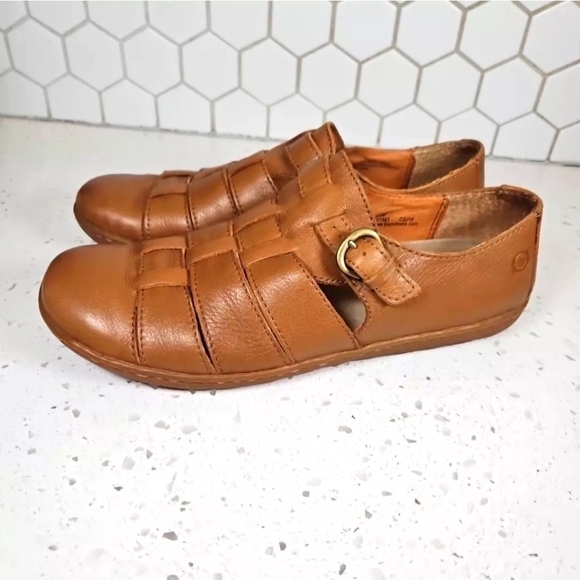 BORN Brown Leather Fisherman Style Mules Women's 8.5 M - Picture 8 of 10